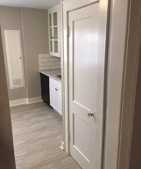 4623 Avenue O — Photo 11