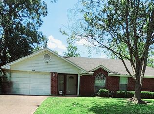 525 W Pine St, Durant, OK 74701