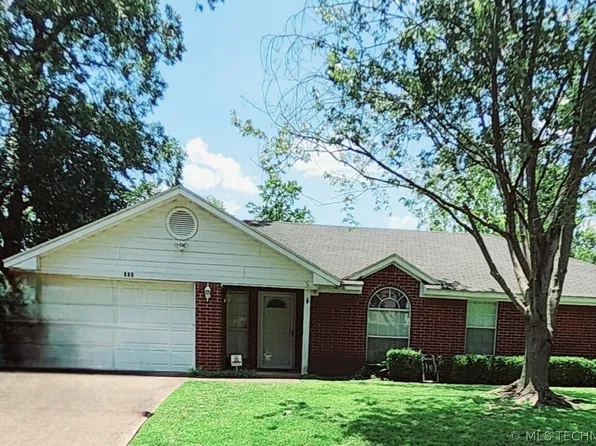 525 W Pine St, Durant, OK 74701