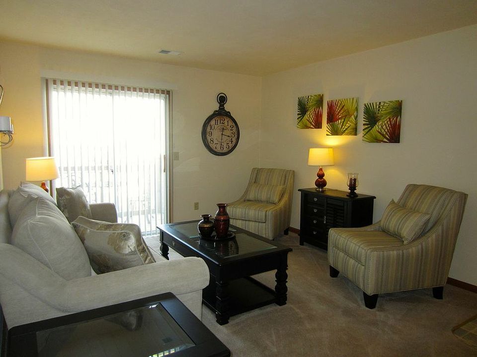 1st image of 4600 Freedom Ct APT 301