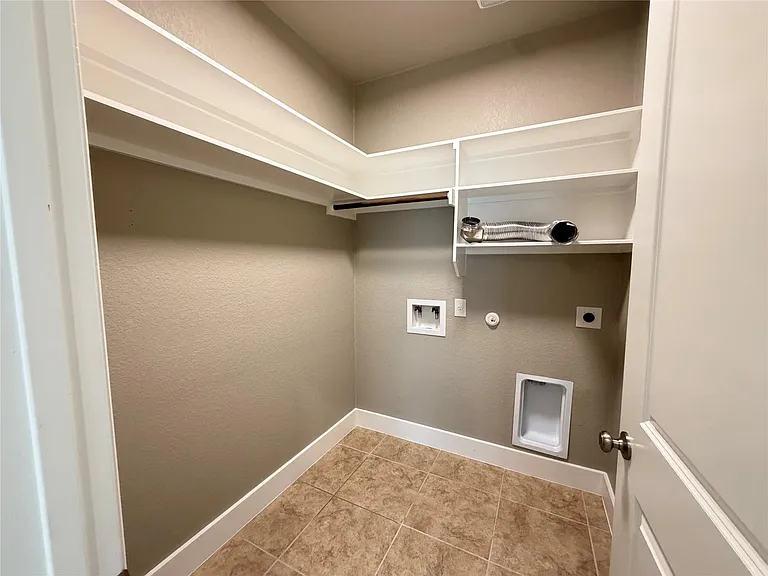 3328 Lauren Nicole Ln — Photo 10