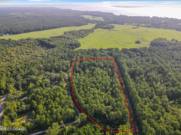 109 Timber Ln, Palatka, FL 32177