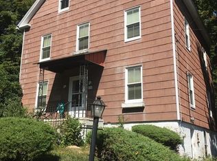 18 Ledge Ct, Clinton, MA 01510