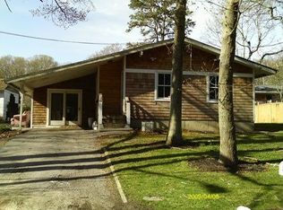 147 Middle Rd, Riverhead, NY 11901