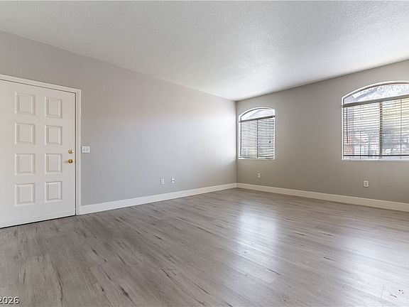 4th image of 1830 N Buffalo Dr Unit 1042