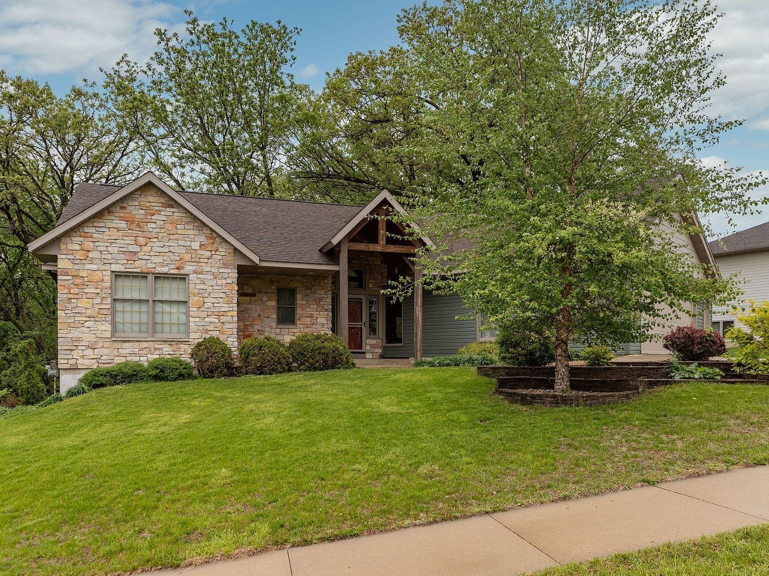 2373 Tee Time Rd SE, Rochester, MN 55904 | Zillow