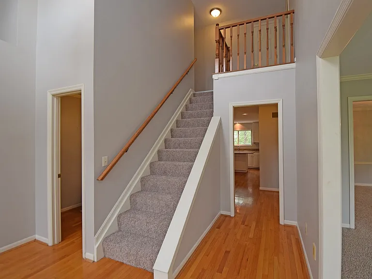 6490 Glenarbor Dr — Photo 3
