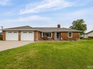 1202 Belleville St, Lebanon, IL 62254