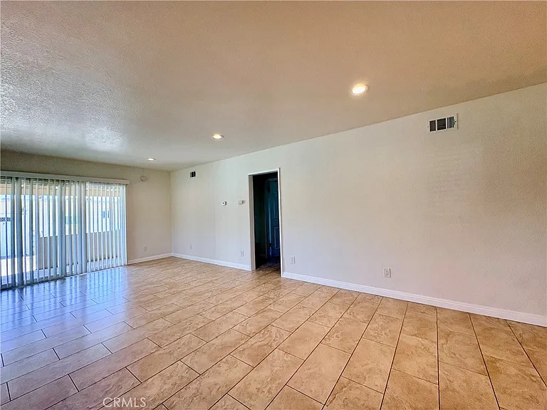 1641 N Towne Ave — Photo 3