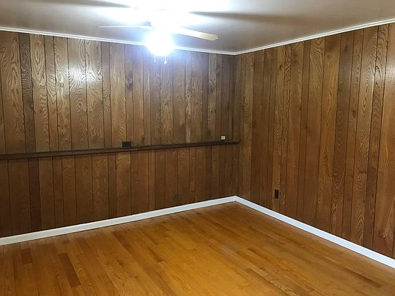 4th image of 2717 Quinlan St