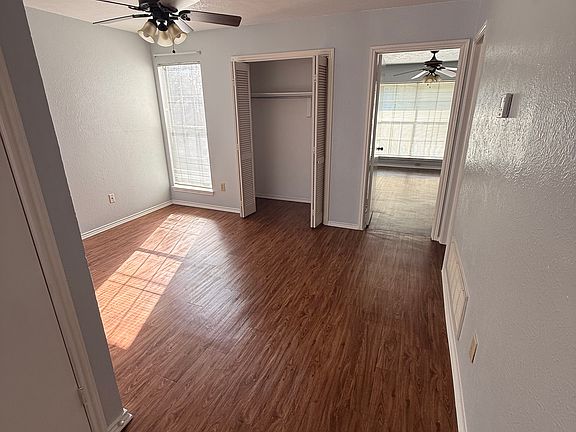 3rd image of 2535 Wedglea Dr APT 222