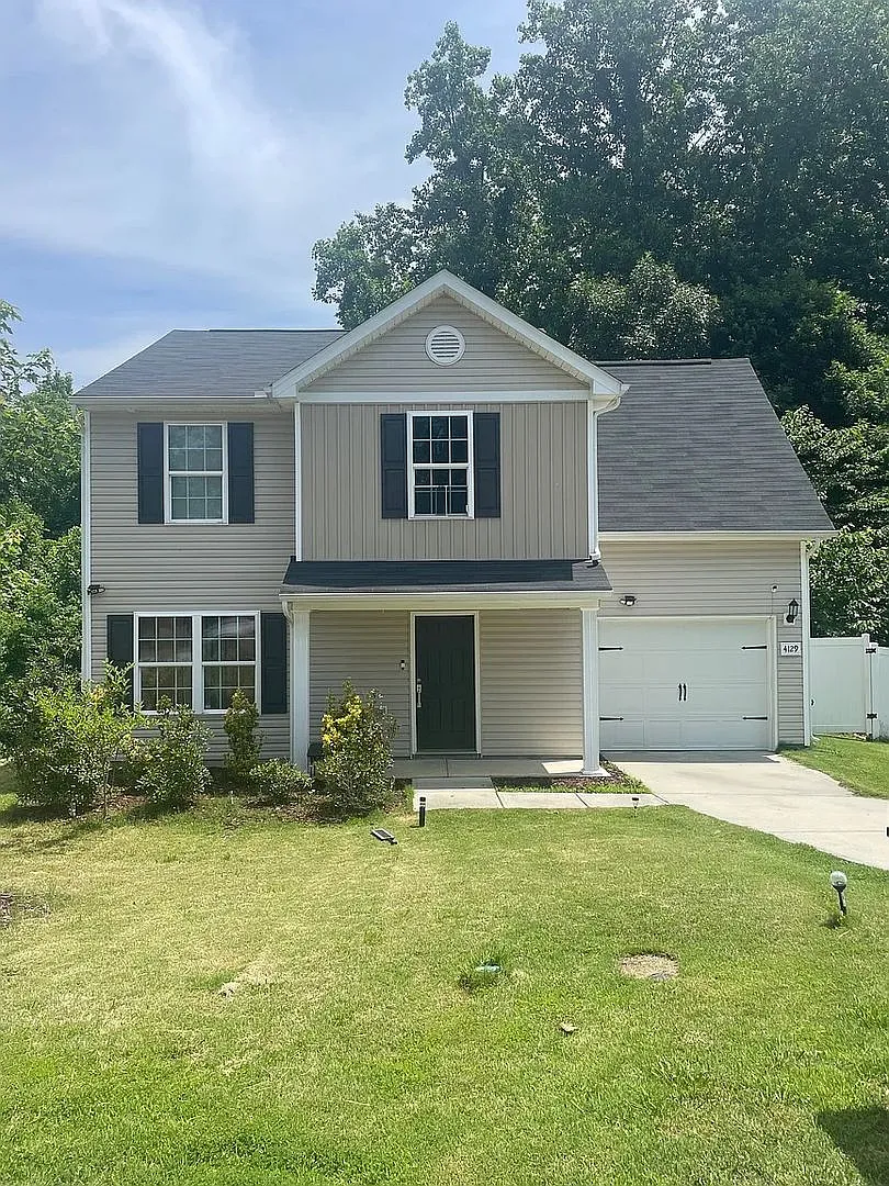Room in 4 Bedroom Home at Meredith Woods Ln — Photo 1