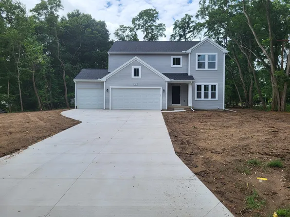 5467 Misty Creek Dr, Kalamazoo, MI 49009