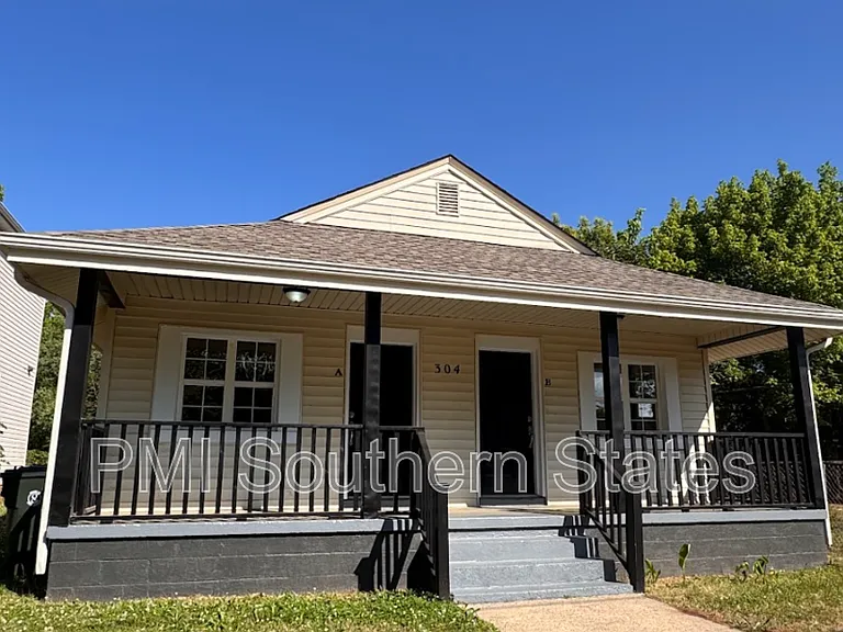 304 N Leach St — Photo 2