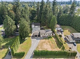 22742 76b Cres, Langley, BC V1M 2J8