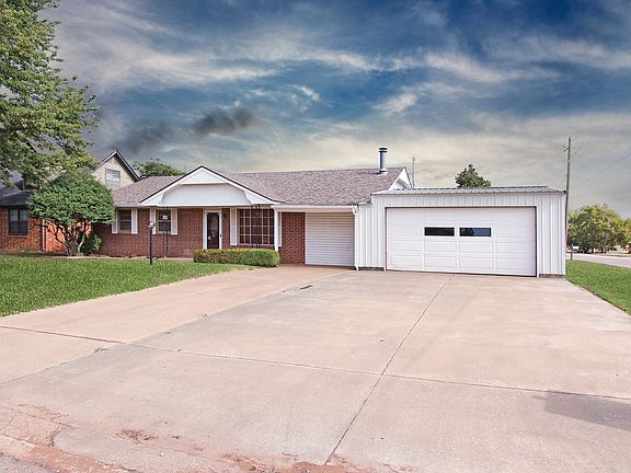 3rd image of 101 Mitchell Dr