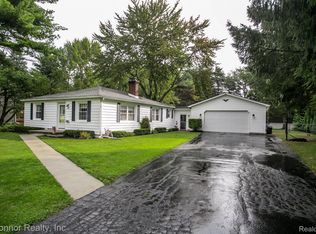 737 Colorado St, Marysville, MI