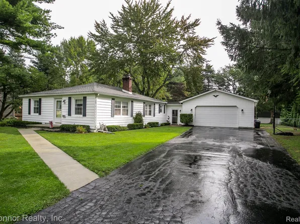 737 Colorado St, Marysville, MI 48040