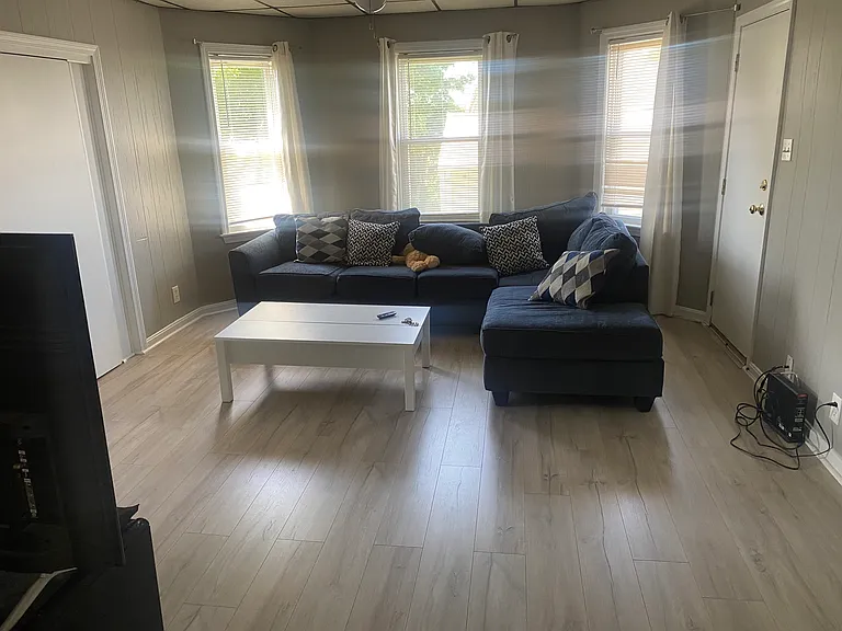 73 Bliss St #1 — Photo 4