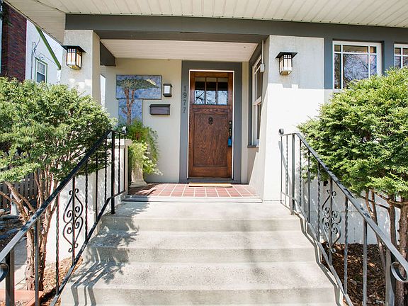 4th image of 1977 Princeton Ave