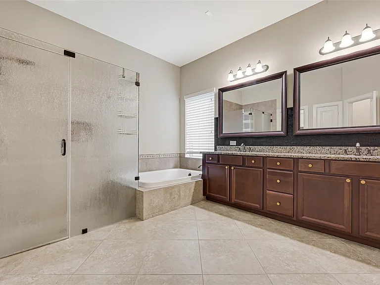 28639 Rolling Ridge Dr — Photo 18