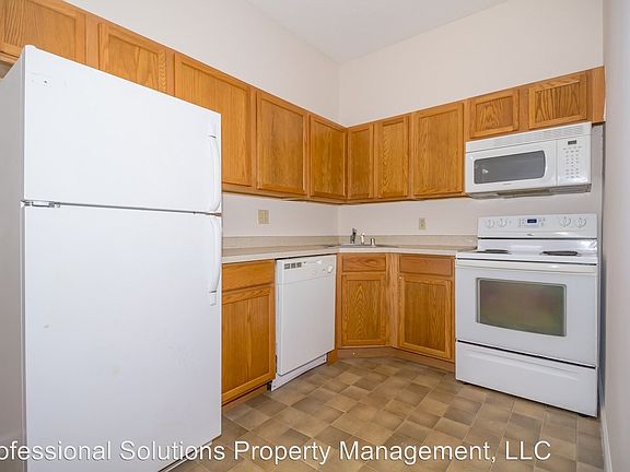 5th image of 224 Wray Ct APT 25
