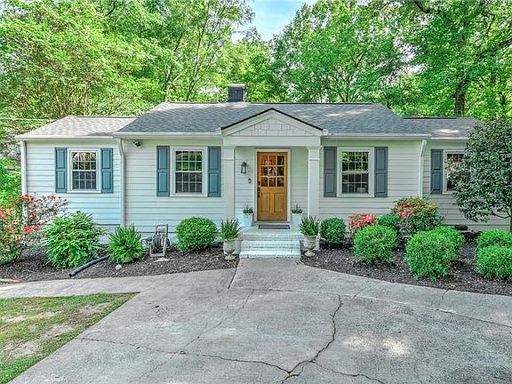4th image of 1851 Hickory Rd