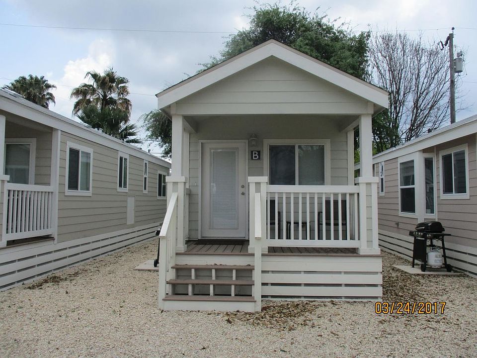 1st image of 2617 Roosevelt Ave #B