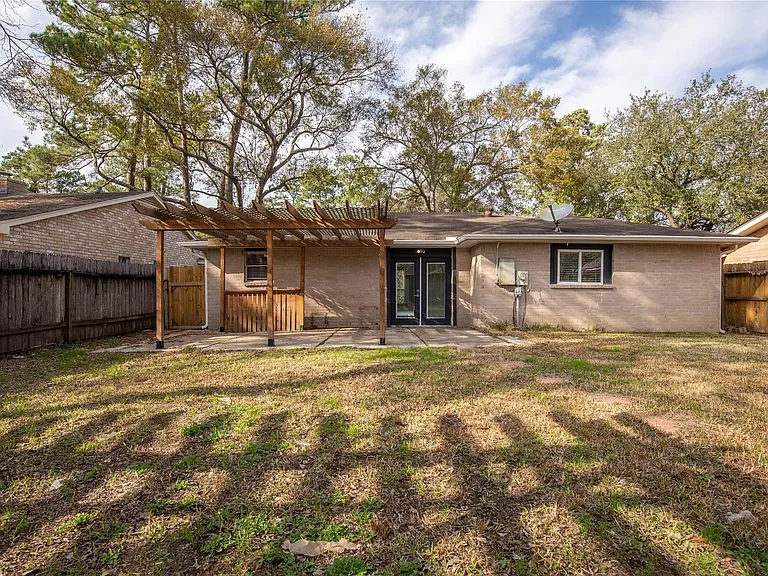 4419 Reynaldo Dr — Photo 10