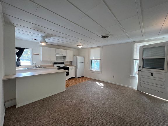 Kitchen / Living Room