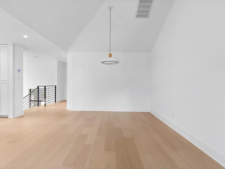 33 Split Rock Ct — Photo 16