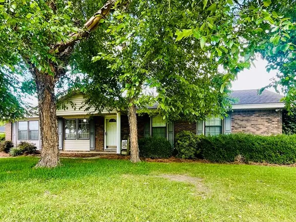 309 Lobingier Ave, Fitzgerald, GA 31750