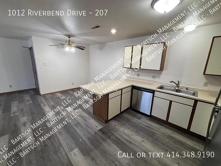 1012 Riverbend Dr #207 — Photo 6
