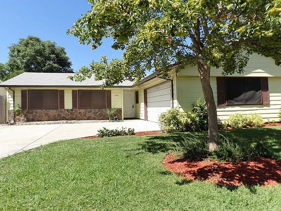 4th image of 1155 Greenlea Ave