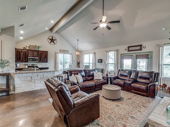 4th image of 1125 County Road 2720