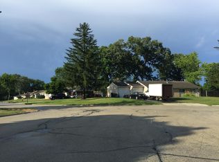 35 Payson St, Hoffman Estates, IL 60169