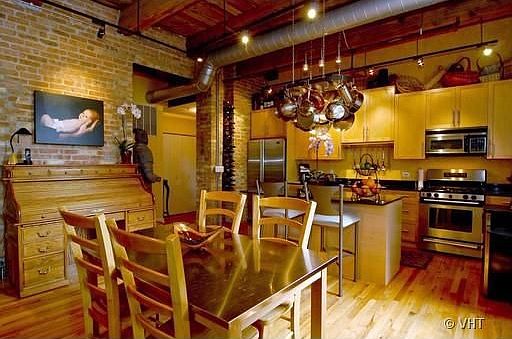 5th image of 1750 N Wolcott Ave APT 105