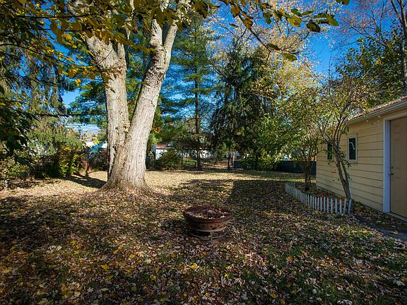 4th image of 1584 Huxley Dr
