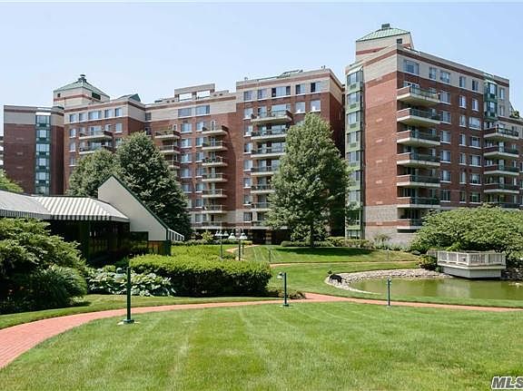 3rd image of 111 Cherry Valley Ave APT 303W