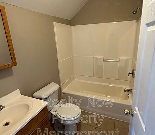 2nd image of 2775 E 127th St