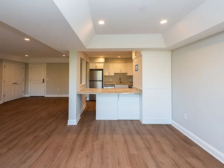 925 at North — Photo 38