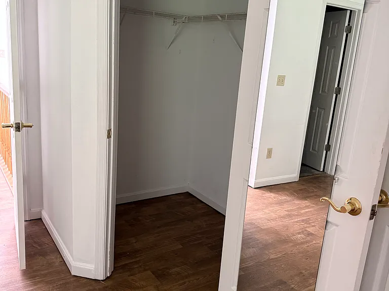 22570 Lower Kells Ln — Photo 12