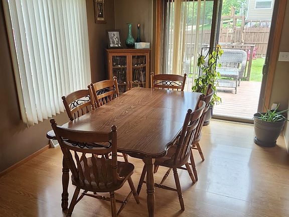 5th image of 415 Leona Ave