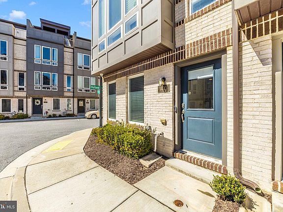 3rd image of 1403 Bexley Way
