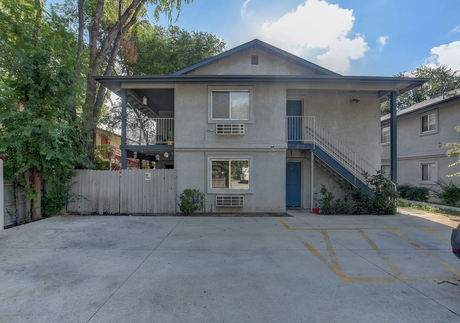 RR961 - 717 Bird Street — Photo 1