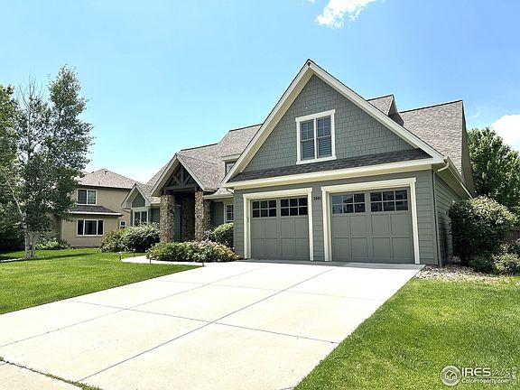 3rd image of 3861 Poudre Dr