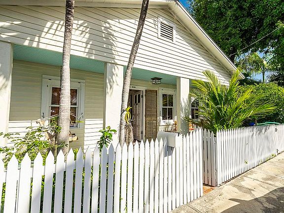 2nd image of 219 Olivia St