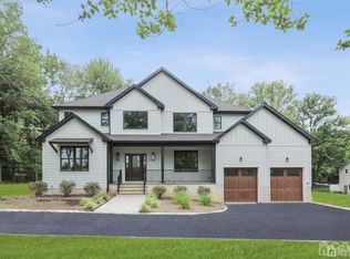 325 Bonnie Burn Rd, Watchung, NJ 07069