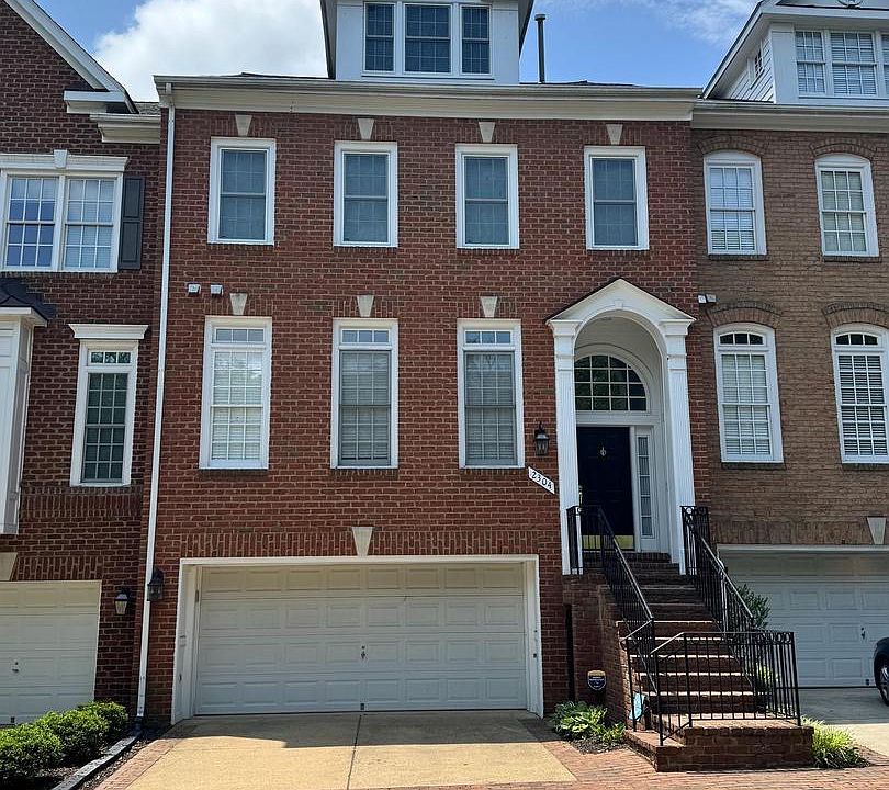 1st image of 2304 Sawtooth Oak Ct