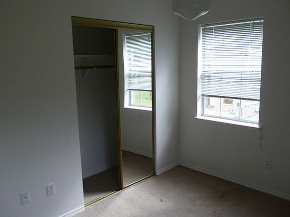 5th image of 902 Piedmont Dr